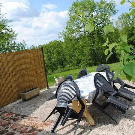 Issigeac, Confort, Piscine Chauffee Holiday home *