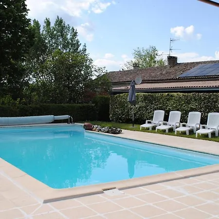 Issigeac, Confort, Piscine Chauffee