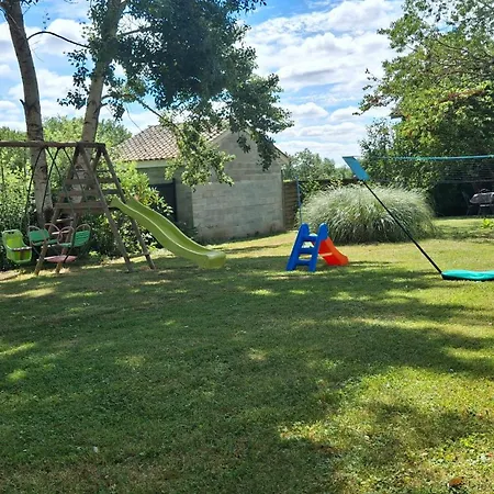 Issigeac, Confort, Piscine Chauffee בית נופש Boisse (Dordogne)
